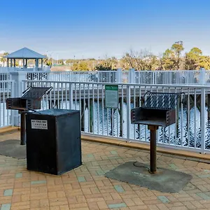 Laketown Wharf 2029 Apartment